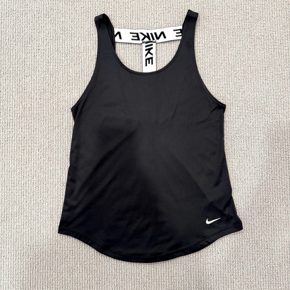 Nike Tops - Nike Black Fitted Sleeveless Tank Top